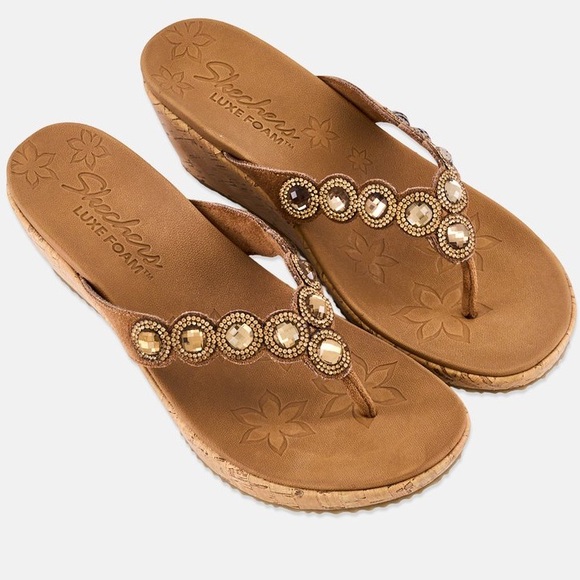 SKECHERS  Cork Style Wedge Thong Sandal - Picture 13 of 15